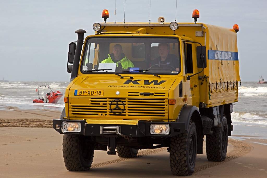 sar katwijk aan zee knrm evenement event festival reddingsdemonstratie search and rescue hulp Abraham Fock crashtender reddingsboot sos hulp in nood scheepsramp
